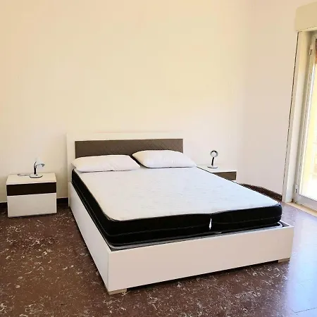 La Conchiglia D'oro Apartment *
